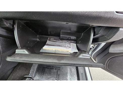 Used 2016 Chevrolet Colorado LT image 25