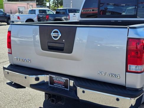 Used 2011 Nissan Titan SV w/ SV Value Truck Pkg AWD/4WD image 13