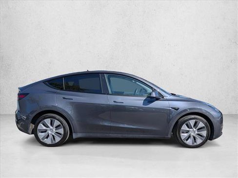 Used 2022 Tesla Model Y Long Range AWD/4WD image 4