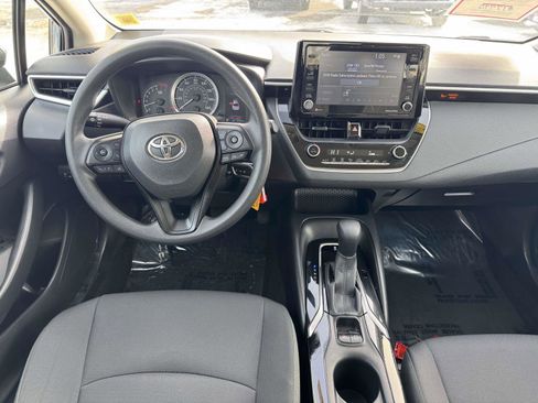 Certified 2022 Toyota Corolla LE image 11