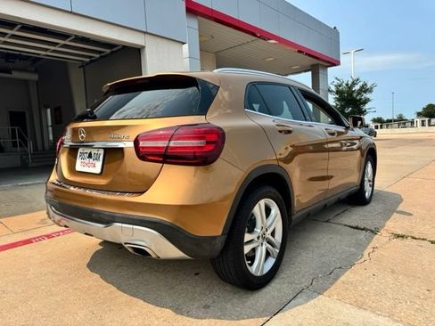Used 2018 Mercedes-Benz GLA 250 4MATIC image 5