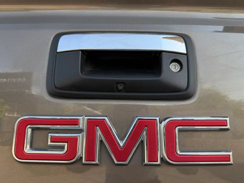 Used 2015 GMC Sierra 1500 Denali AWD/4WD image 37