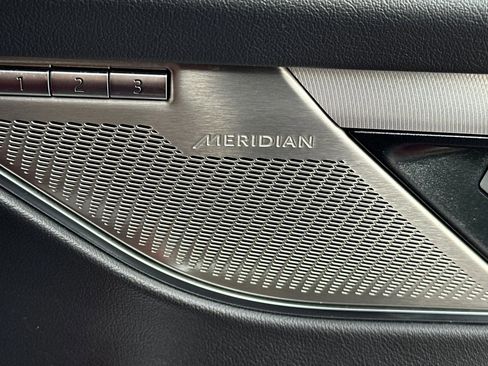 Used 2023 Jaguar F-PACE R-Dynamic S image 24