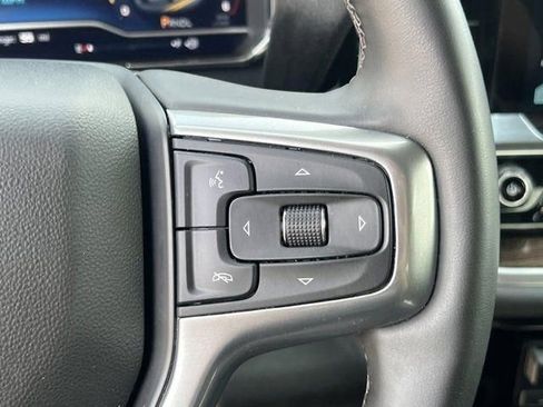 Used 2025 Chevrolet Silverado 2500 LT AWD/4WD image 28