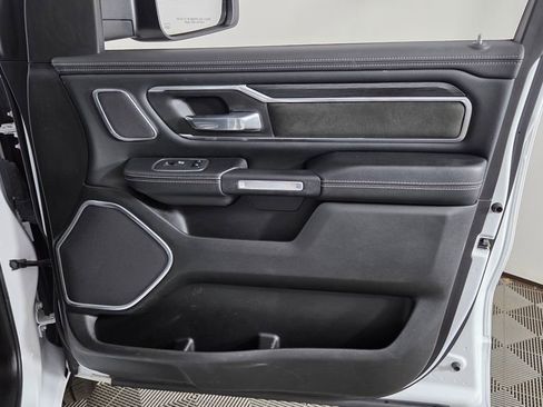 Used 2023 RAM 1500 Laramie AWD/4WD image 32