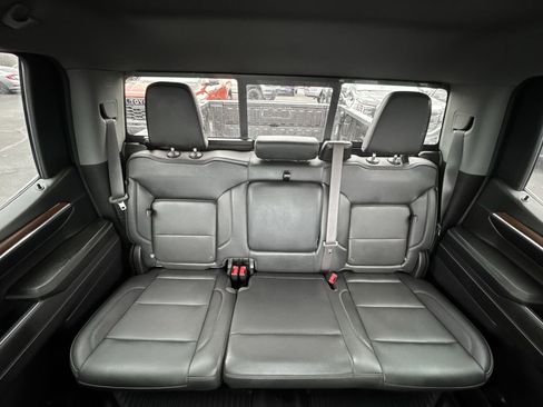 Used 2024 GMC Sierra 1500 Denali w/ Technology Package AWD/4WD image 22