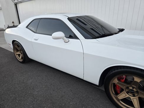 Used 2016 Dodge Challenger SRT Hellcat image 12