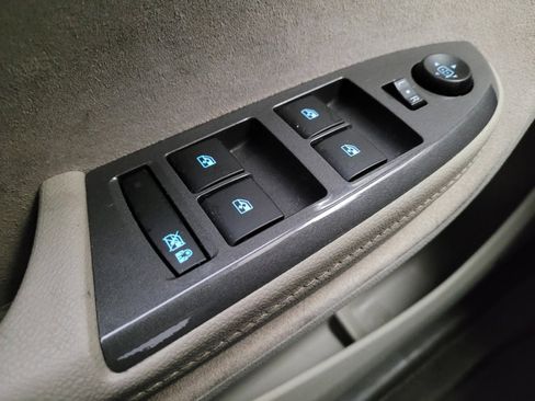 Used 2015 Chevrolet Volt Premium w/ Premium Trim Package image 27