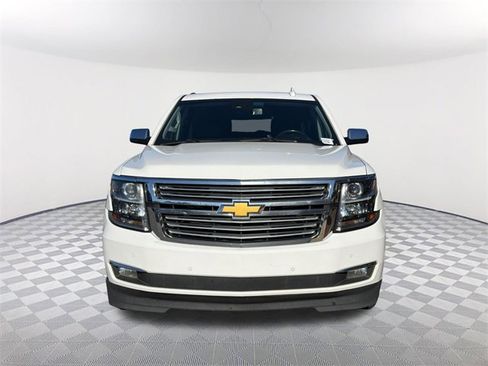Used 2016 Chevrolet Suburban LTZ image 2