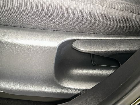 Used 2024 Toyota Corolla LE FWD image 16