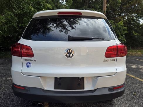 Used 2015 Volkswagen Tiguan S FWD image 3