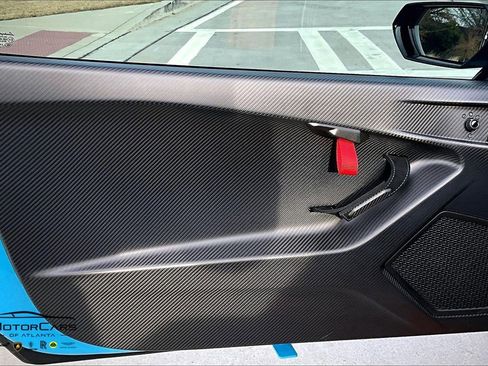 Used 2022 Lamborghini Huracan STO image 21