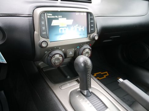 Used 2015 Chevrolet Camaro LT image 25