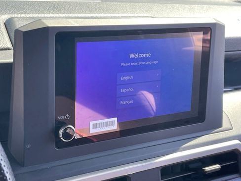 Used 2025 Toyota Tacoma SR image 9