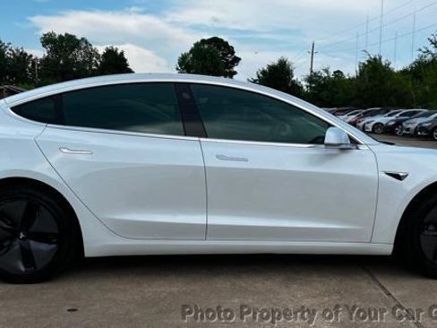 Used 2018 Tesla Model 3 RWD image 5