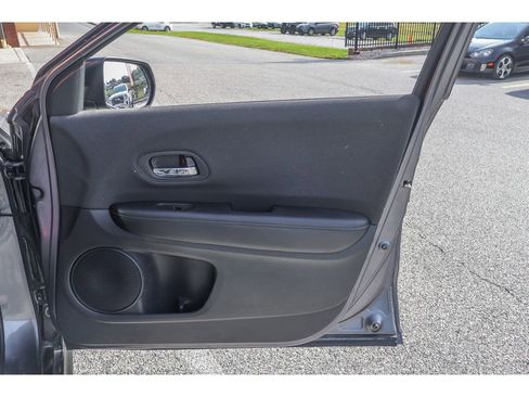 Used 2019 Honda HR-V Sport image 15