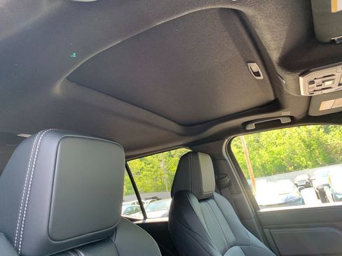 New 2026 Toyota 4Runner Limited AWD/4WD image 18