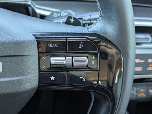 Certified 2026 Kia Sorento EX FWD image 25