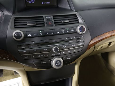 Used 2012 Honda Accord EX image 29