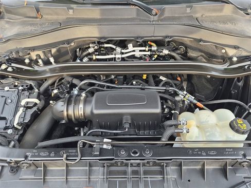 Used 2022 Ford Explorer Limited w/ Equipment Group 301A image 26