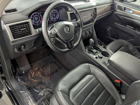 Used 2019 Volkswagen Atlas SEL Premium image 11