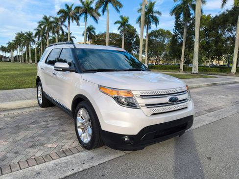 Used 2014 Ford Explorer Limited w/ Equipment Group 301A image 1