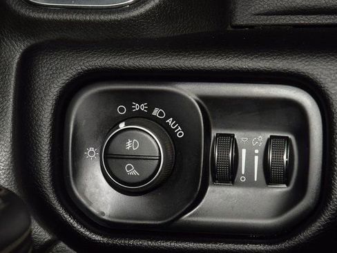 Used 2022 RAM 5500 Laramie image 34