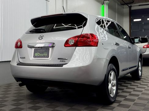 Used 2013 Nissan Rogue S w/ Special Edition Pkg image 4