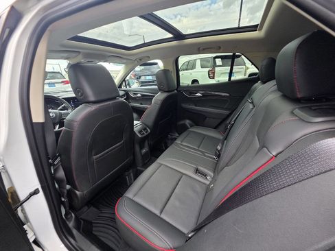 Used 2022 Buick Envision Essence w/ Technology Package II AWD/4WD image 27