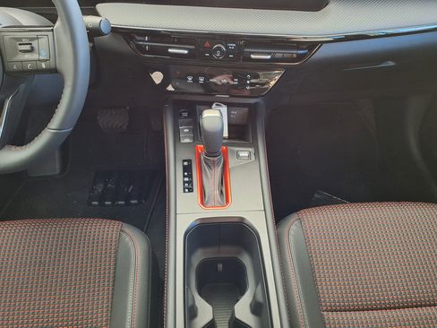 New 2026 Nissan Kicks SR AWD/4WD image 12
