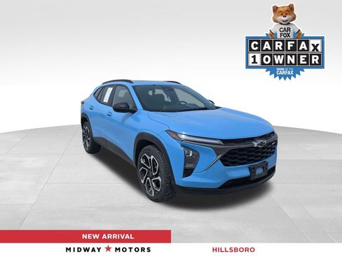 Used 2024 Chevrolet Trax RS w/ Sunroof Package FWD image 1