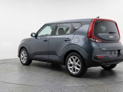 Used 2025 Kia Soul LX w/ LX Technology Package image 6