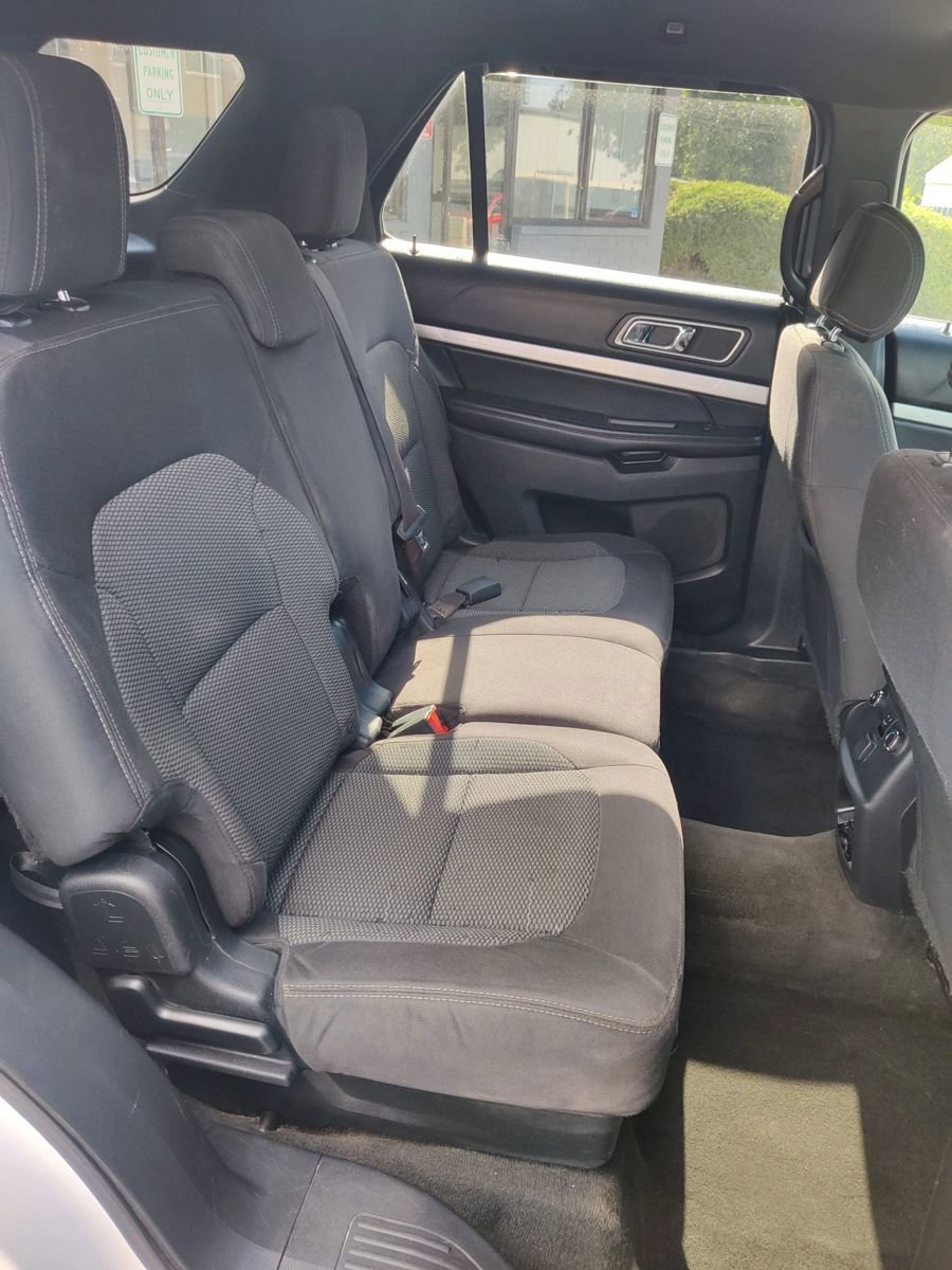 Used 2016 Ford Explorer XLT AWD/4WD image 19
