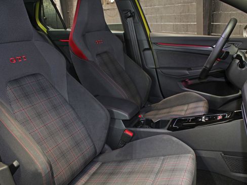 Used 2023 Volkswagen GTI 40th Anniversary Edition FWD image 50