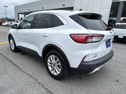 Used 2021 Ford Escape SE w/ Convenience Package FWD image 7