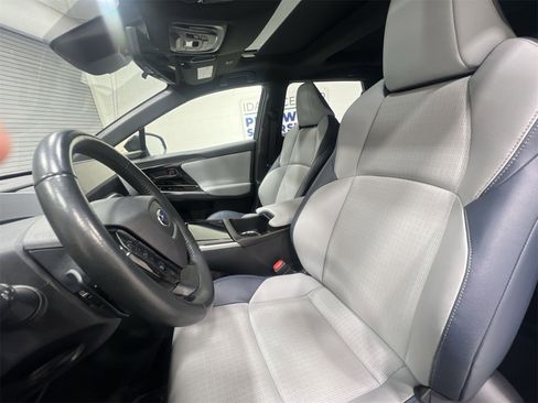 Used 2023 Subaru Solterra AWD image 11