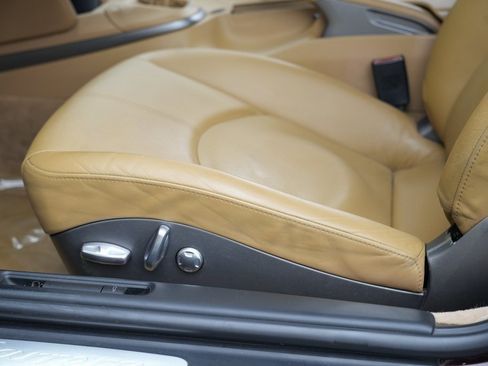 Used 2006 Porsche 911 Carrera 4 image 29