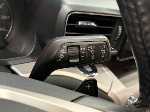 Certified 2020 Ford Explorer XLT w/ Equipment Group 202A AWD/4WD image 20