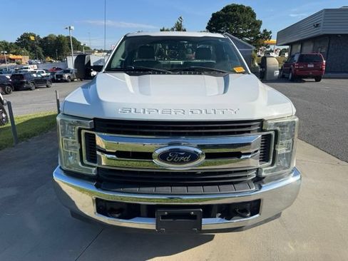 Used 2017 Ford F350 XL RWD image 2