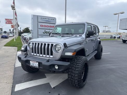 Used 2020 Jeep Wrangler Unlimited Sport S image 9