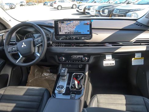 New 2026 Mitsubishi Outlander Trail Edition image 16