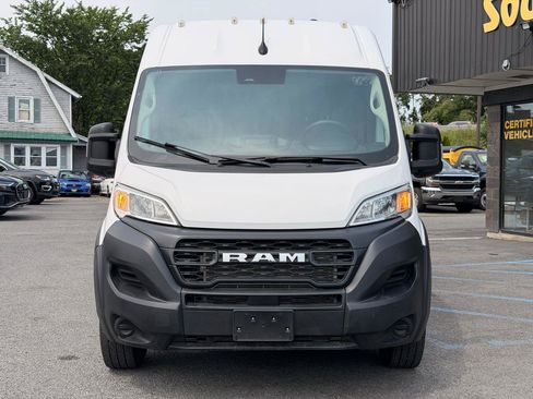 Used 2023 RAM ProMaster 2500 FWD image 2