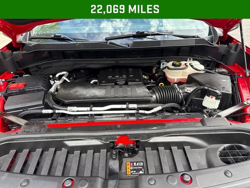 Used 2024 Chevrolet Silverado 1500 LT AWD/4WD image 4