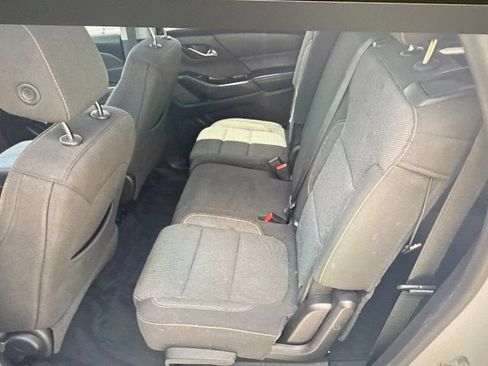 Used 2020 Chevrolet Traverse LS FWD image 11