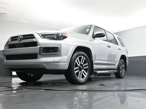 Used 2022 Toyota 4Runner Limited image 39