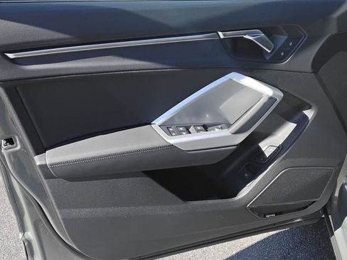New 2025 Audi Q3 2.0T Premium image 16
