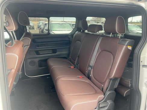 New 2025 Volkswagen ID. Buzz Pro S image 10