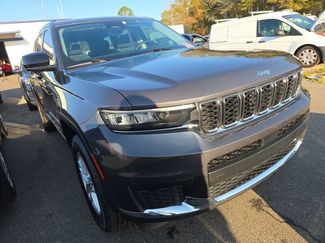 Used 2021 Jeep Grand Cherokee L Laredo w/ Luxury Tech Group I video 3