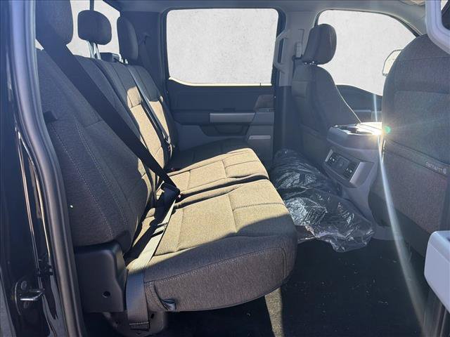 New 2027 Ford F250 XLT w/ XLT Premium Package AWD/4WD image 18