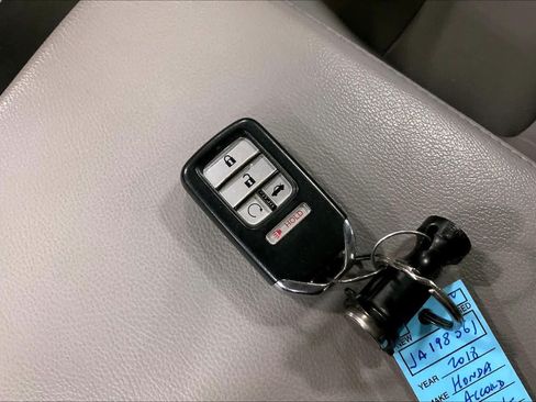 Used 2018 Honda Accord EX-L image 15